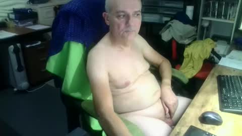 ernello online show from September 19, 2025, 1:01 pm