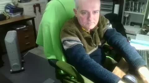 ernello online show from October 14, 2025, 12:50 pm