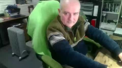 ernello online show from December 1, 2025, 10:26 pm