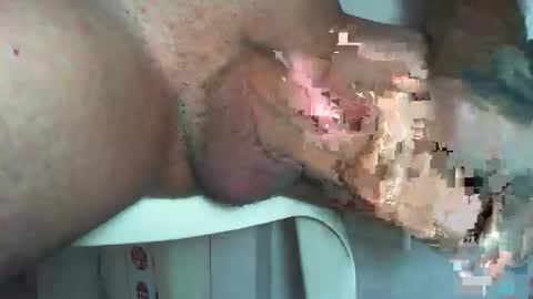 Snapshot of erniemuyhot435811 chatting on October 5, 2025, 7:23 pm erniemuyhot435811 online show from October 5, 2025, 7:23 pm