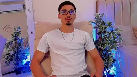 eros_becker_ online show from March 19, 2026, 4:05 am