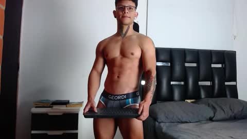 Eros online show from February 10, 2026, 12:37 am