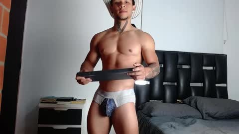 Eros online show from April 18, 2026, 1:31 am