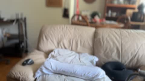 eros online show from September 9, 2025, 6:18 pm