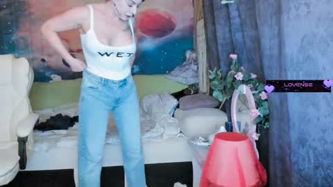 Eve online show from February 13, 2025, 7:10 pm