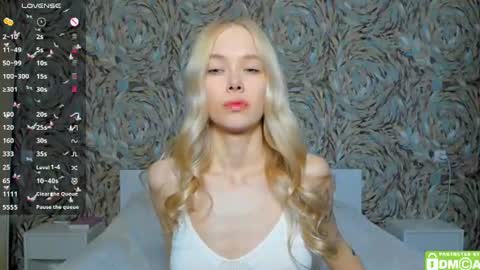 Snapshot of eshcka chatting on July 9, 2026, 5:00 am Megan and Brad online show from July 9, 2026, 5:00 am
