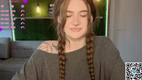 EshleGreen online show from April 17, 2026, 12:52 pm