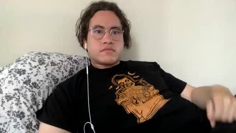 esiiiiiiiiis online show from June 4, 2026, 6:47 pm