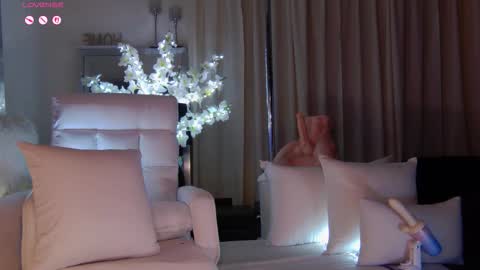 Esther online show from February 3, 2026, 9:20 pm