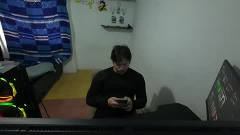 Snapshot of eskol212 chatting on July 24, 2026, 8:29 pm eskol212 online show from July 24, 2026, 8:29 pm