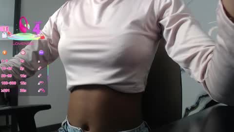 esmeralda_bk online show from September 9, 2025, 8:52 pm