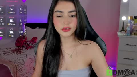 Snapshot of esmeralda_le chatting on June 7, 2026, 3:05 pm Esmeralda online show from June 7, 2026, 3:05 pm
