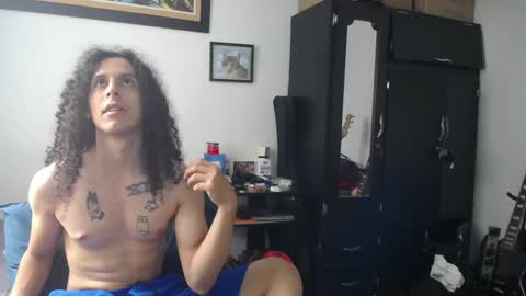 Snapshot of esnaider_man chatting on June 4, 2026, 4:35 pm Esnider online show from June 4, 2026, 4:35 pm
