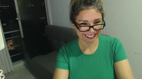 Juliana online show from December 24, 2024, 12:00 am