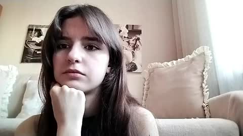 Jenny online show from June 9, 2026, 5:52 am