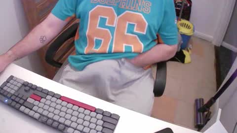 Snapshot of essex_wild chatting on November 8, 2025, 8:29 pm Morph online show from November 8, 2025, 8:29 pm