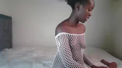 essypetite online show from November 23, 2025, 10:37 am