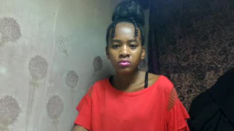 Snapshot of estancelee chatting on July 6, 2026, 11:18 am estancelee online show from July 6, 2026, 11:18 am