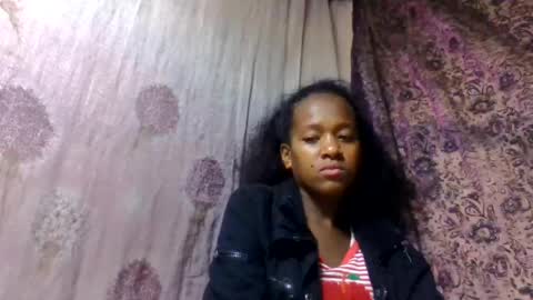 Snapshot of estancelee chatting on July 18, 2026, 11:19 pm estancelee online show from July 18, 2026, 11:19 pm