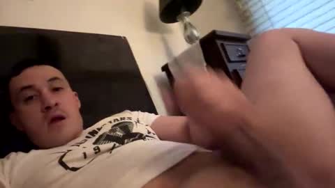 Snapshot of esteban121222 chatting on February 19, 2026, 11:39 am esteban121222 online show from February 19, 2026, 11:39 am