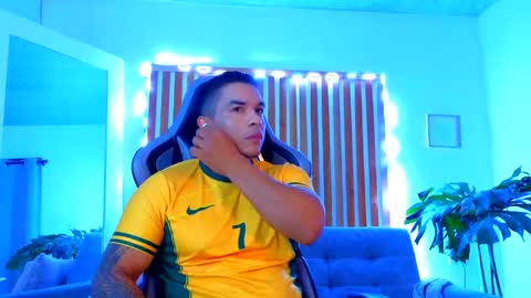ESTEBAN online show from May 27, 2026, 9:06 am