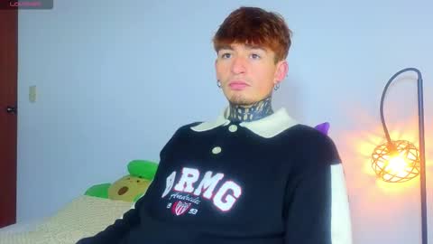 Esteban independent model online show from December 2, 2025, 11:15 am