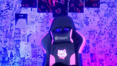 Esteban independent model online show from March 16, 2026, 12:53 pm