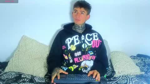 Snapshot of estebanchar_ chatting on July 1, 2026, 6:51 pm Esteban independent model online show from July 1, 2026, 6:51 pm