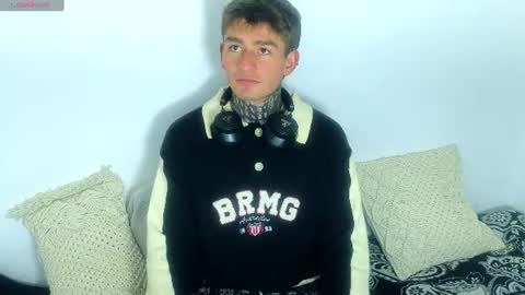 Snapshot of estebanchar_ chatting on July 4, 2026, 7:53 pm Esteban independent model online show from July 4, 2026, 7:53 pm