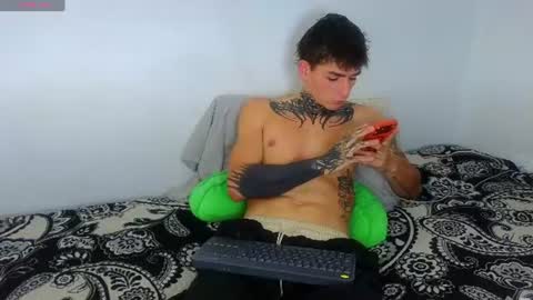 Snapshot of estebanchar_ chatting on July 15, 2026, 8:14 pm Esteban independent model online show from July 15, 2026, 8:14 pm