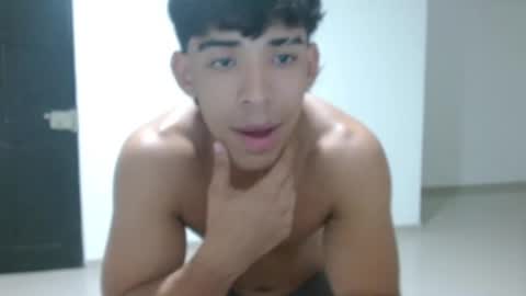 Snapshot of estebantamara chatting on September 12, 2025, 3:28 am Esteban Hotman online show from September 12, 2025, 3:28 am