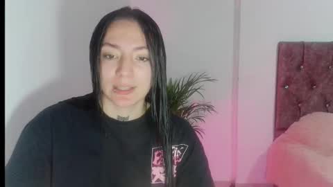 estefa1 online show from December 20, 2025, 11:12 pm