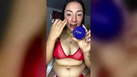 estefa1 online show from February 21, 2026, 7:26 pm