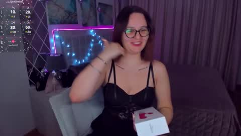 Odelia online show from December 23, 2024, 5:06 am