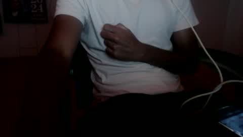 Snapshot of estessaid chatting on June 5, 2026, 10:32 am 94Bottles online show from June 5, 2026, 10:32 am