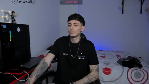 estivenvel online show from March 20, 2026, 4:12 pm