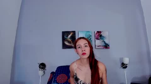 Snapshot of estrella_duran chatting on July 1, 2026, 12:18 pm Estrellita online show from July 1, 2026, 12:18 pm