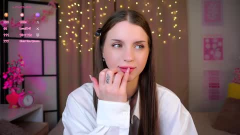 Anna  online show from April 5, 2026, 8:06 pm