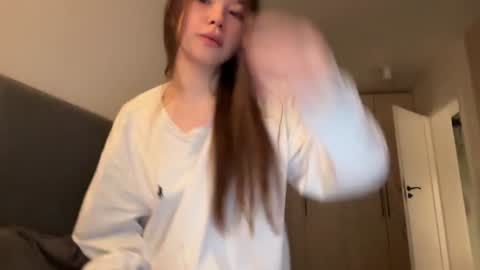 nika 3 online show from January 13, 2025, 1:28 pm