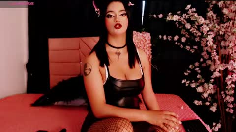 Snapshot of eternal_moonqs chatting on July 8, 2026, 7:18 pm Moon online show from July 8, 2026, 7:18 pm
