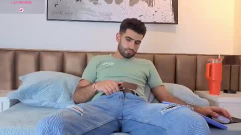 Snapshot of ethan__walker chatting on June 25, 2026, 7:07 pm Ethan online show from June 25, 2026, 7:07 pm