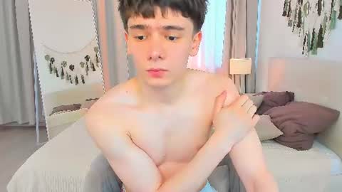 Ethan online show from July 5, 2026, 10:33 am