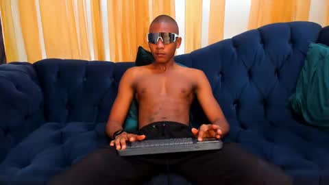 King Ethan online show from January 22, 2025, 2:14 pm