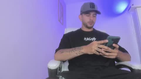 Ethan Muller online show from January 19, 2025, 6:21 pm