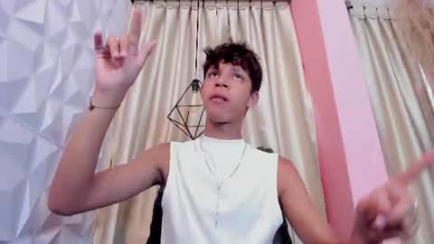 Snapshot of ethan_qop chatting on July 6, 2026, 11:29 am Ethan online show from July 6, 2026, 11:29 am