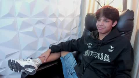 Snapshot of ethan_qop chatting on July 18, 2026, 12:09 pm Ethan online show from July 18, 2026, 12:09 pm