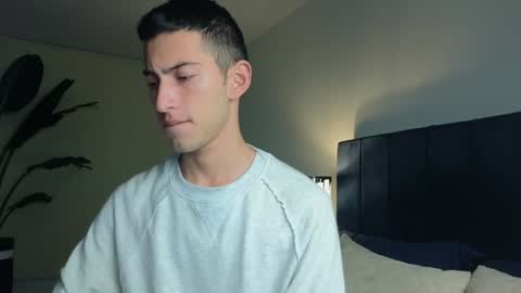 Snapshot of ethan_skiny_ chatting on December 24, 2024, 1:59 am Joan online show from December 24, 2024, 1:59 am