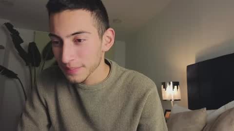 Snapshot of ethan_skiny_ chatting on January 26, 2025, 9:19 am Joan online show from January 26, 2025, 9:19 am