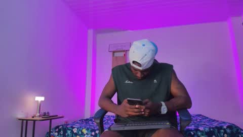 ethan travis online show from September 30, 2025, 5:40 pm