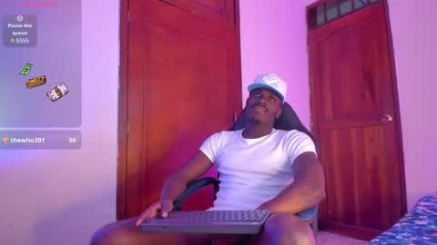 ethan travis online show from October 18, 2025, 8:09 pm